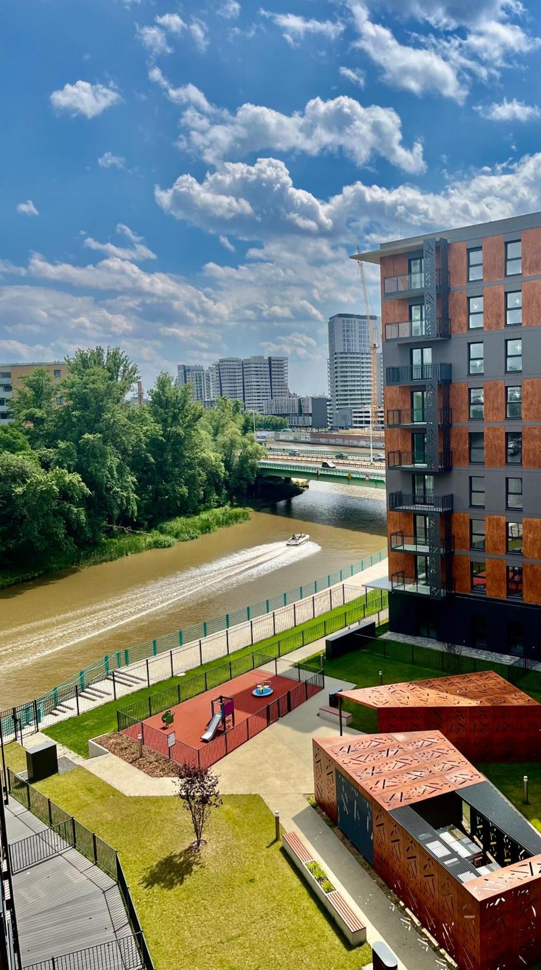 ורוצלב Jesionowe Apartamenty Nad Odra, Stare Miasto, Sauna W Jednym, Klimatyzacja , Garaz Podziemny 0 Zl, Odra River , Old Town, New Building, Air Conditioning, Sauna-One, Underground Garage Free מראה חיצוני תמונה