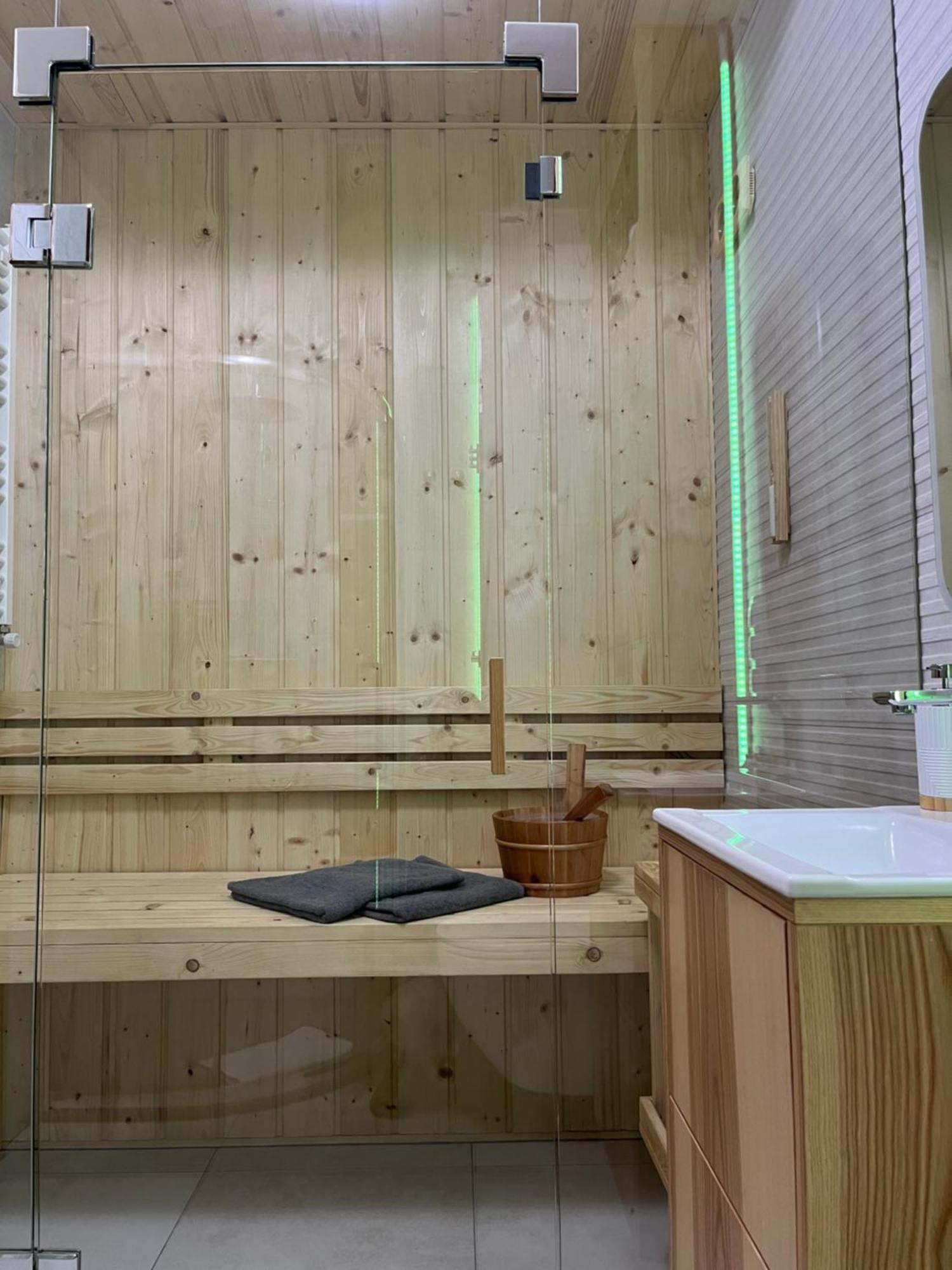 ורוצלב Jesionowe Apartamenty Nad Odra, Stare Miasto, Sauna W Jednym, Klimatyzacja , Garaz Podziemny 0 Zl, Odra River , Old Town, New Building, Air Conditioning, Sauna-One, Underground Garage Free מראה חיצוני תמונה